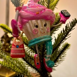 💖🎄Pink and White Cupcake Ornament🎄💖 by Kurt S. Adler